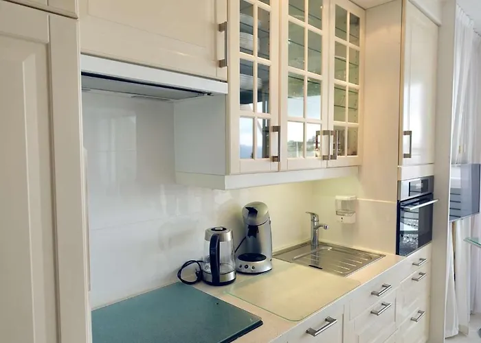 L'escale Vue - Heliopolis D 6 - Luxe -by Agn - 2 Personnes * Agde