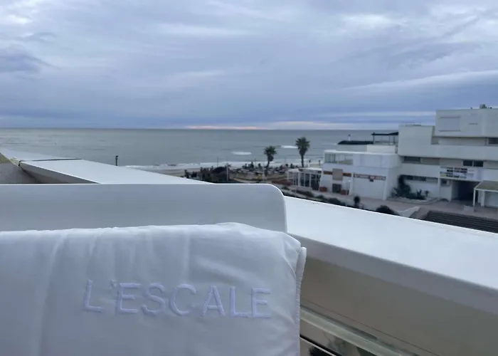 L'escale Vue - Heliopolis D 6 - Luxe -by Agn - 2 Personnes * Agde